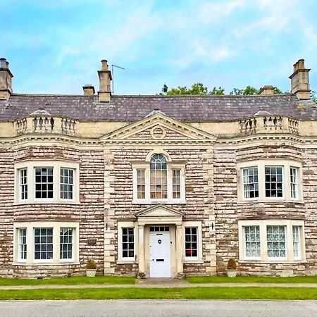 Отель Rounceval House Чиппинг-Содбери Экстерьер фото